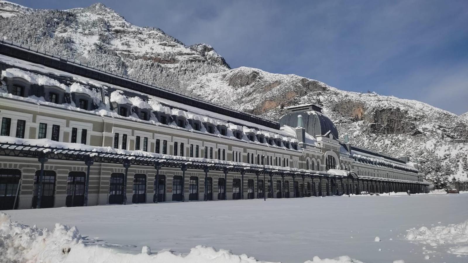Apartamento Arce - INMOPREMIUM TURÍSTICO Canfranc Exterior foto