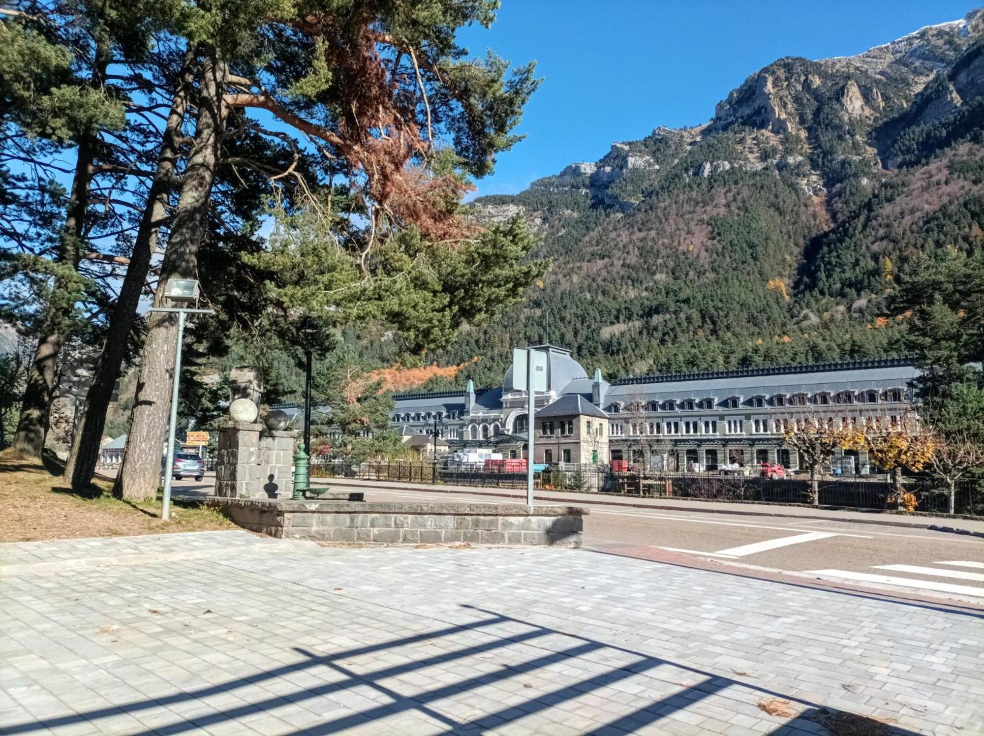 Apartamento Arce - INMOPREMIUM TURÍSTICO Canfranc Exterior foto